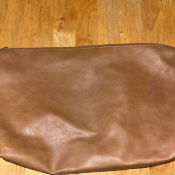 Grace and lace brown slouchy crossbody - Picture 2 of 3